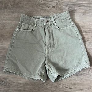 Zara Light Khaki/Green Mom Fit Denim Shorts